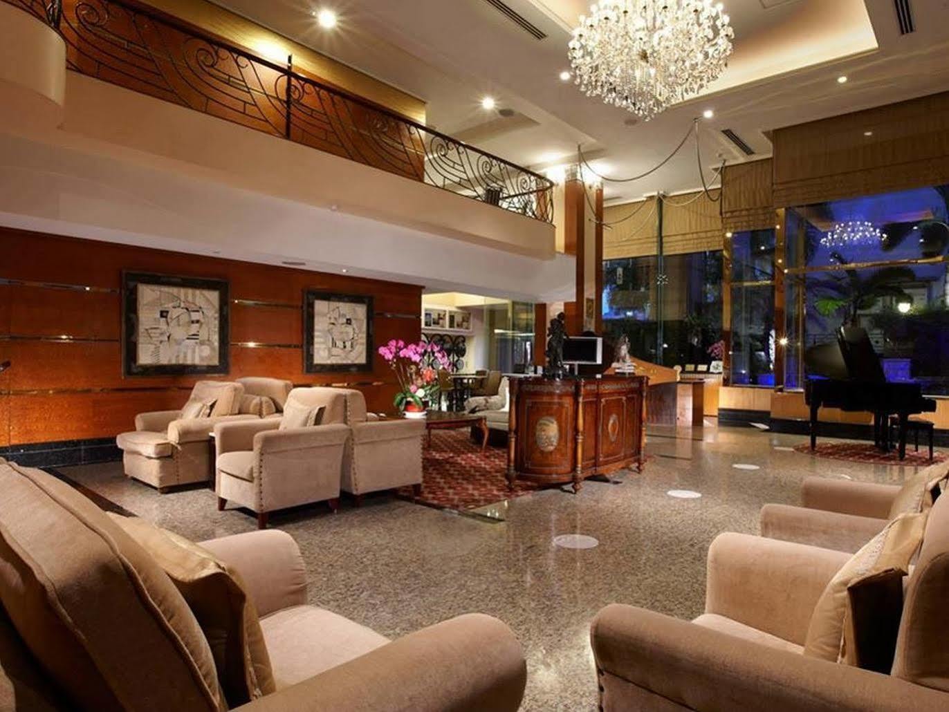Hualien Charming City Hotel Exterior foto